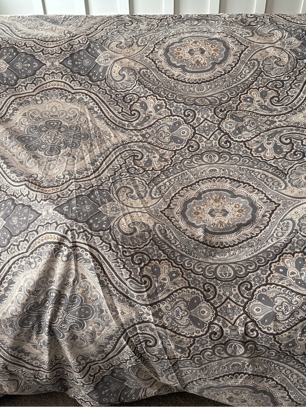 Pottery Barn Beale King Duvet & Pillow Shams Blue Gray Paisley Standard 20 X 26 - Picture 5 of 10